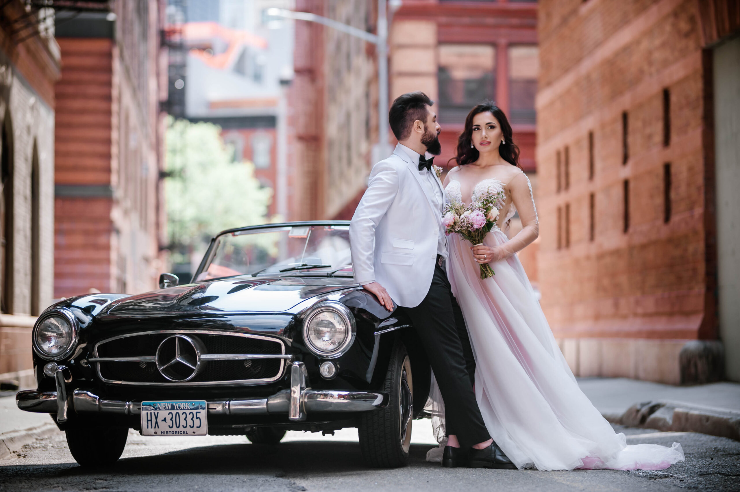 Bride-and-Groom-with-Car-scaled
