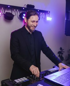 DJ Will R, Toast Entertainment Austin wedding DJ