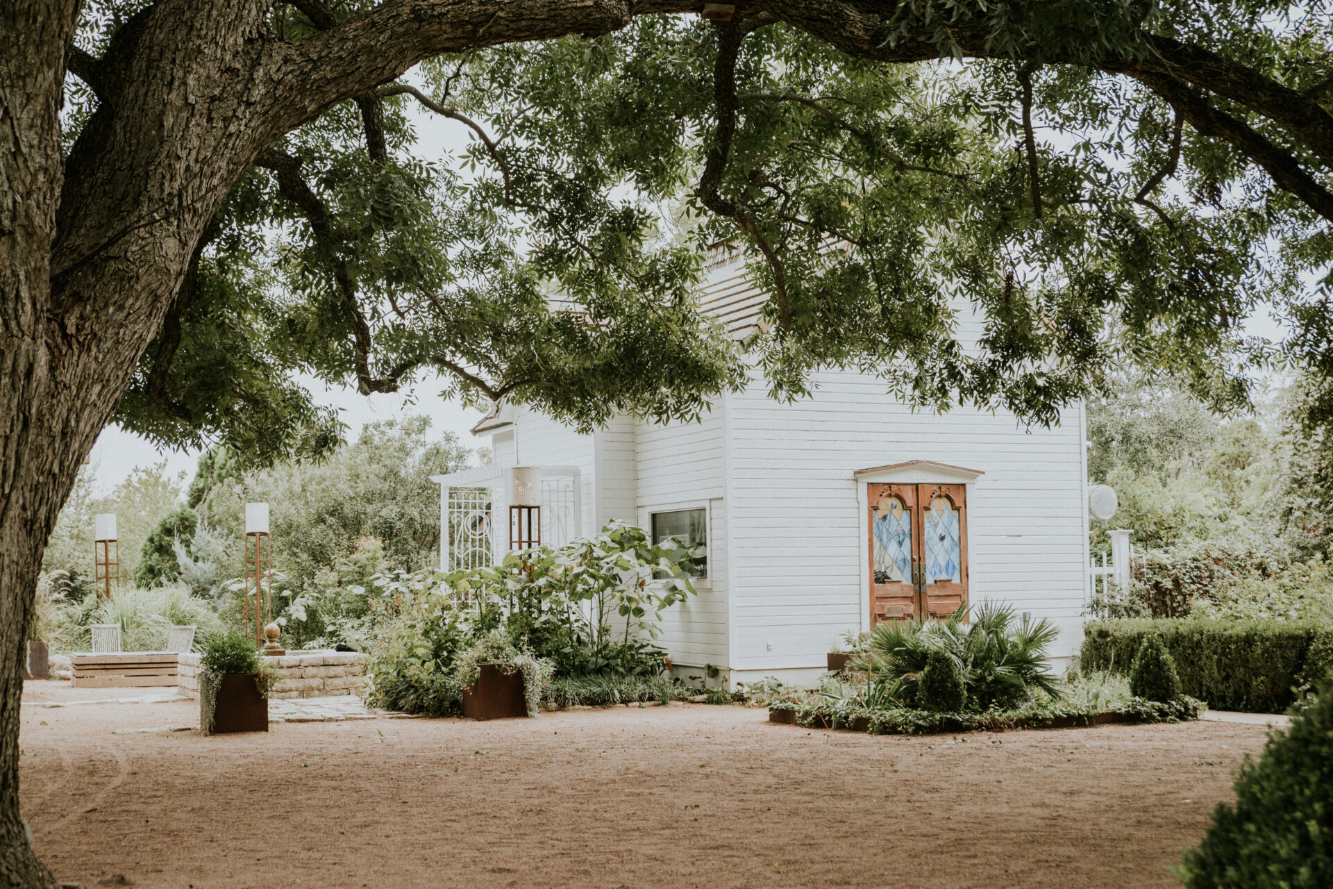 Barr Mansion – historic 1898 Victorian wedding venue and gardens in Austin, Texas