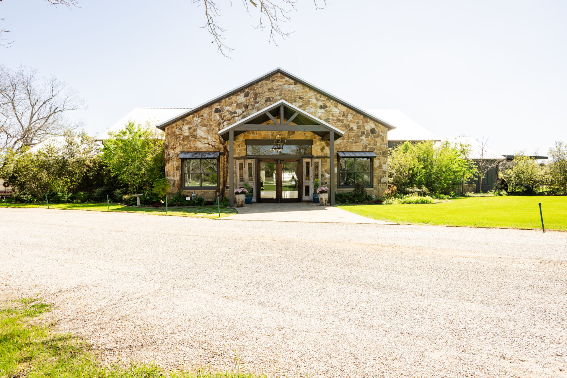 Pecan Springs Ranch – Hill Country ranch wedding venue with creek and pecan trees in Austin, Texas
